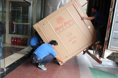 武宣钢琴贵重工艺品无忧运